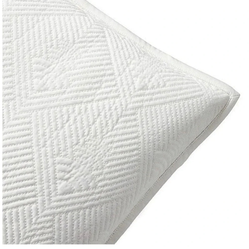 Ralph Lauren Park Row Elysia European Sham Chic Cream Matelasse Cotton 26x26 NEW
